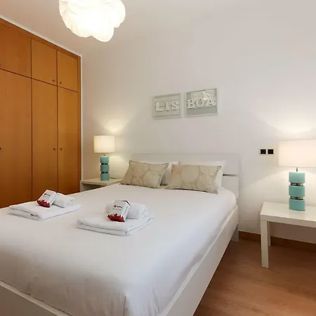 Expo Elegant By Homing Apartment *